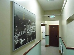 Hayat Hotel