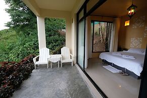 Hi - Scene Resort