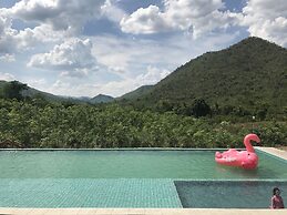 Hi - Scene Resort