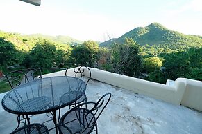 Hi - Scene Resort