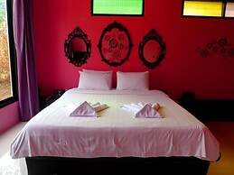 Hi - Scene Resort