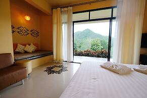 Hi - Scene Resort