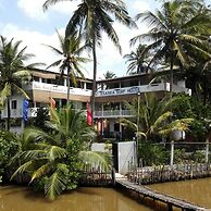 Asanka Surf House