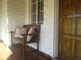 Road View Lodge