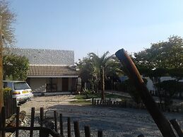 Road View Lodge