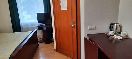 Hotel Duets