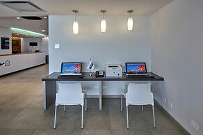 City Express Junior by Marriott Toluca Zona Industrial