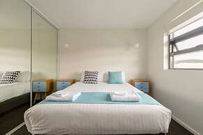 Kangaroo Bay Apartments
