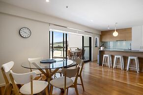 Kangaroo Bay Apartments