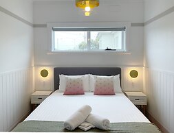 Kangaroo Bay Apartments