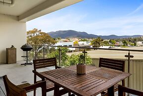Kangaroo Bay Apartments