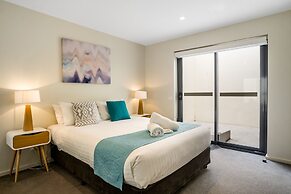 Kangaroo Bay Apartments
