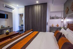Silver Palms Residence