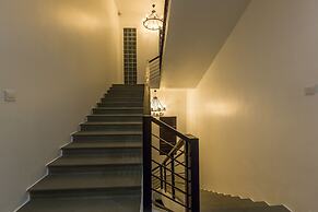 Silver Palms Residence