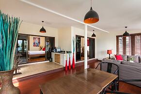 Boujis Boutique Resort