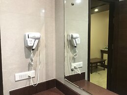 Leela Grande Hotel