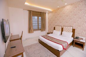 Leela Grande Hotel