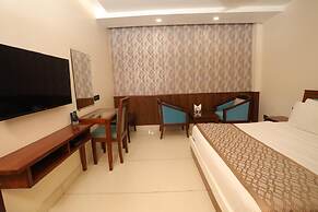 Leela Grande Hotel