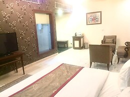 Leela Grande Hotel