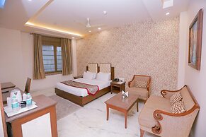 Leela Grande Hotel