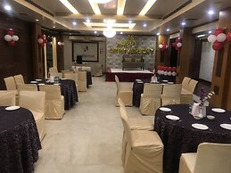 Leela Grande Hotel