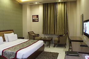 Leela Grande Hotel