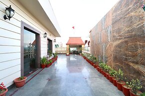 Leela Grande Hotel