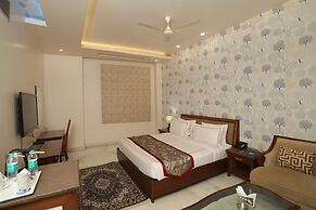 Leela Grande Hotel
