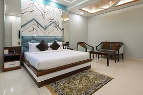 Leela Grande Hotel