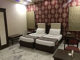 Leela Grande Hotel
