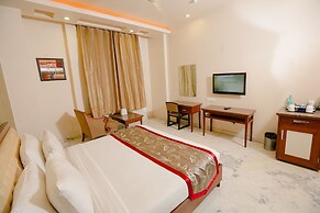Leela Grande Hotel