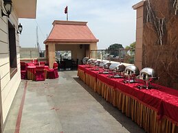 Leela Grande Hotel