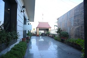 Leela Grande Hotel