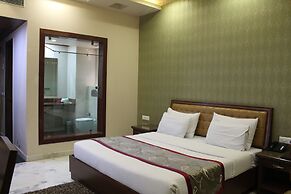 Leela Grande Hotel