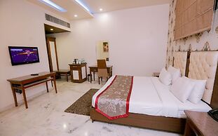 Leela Grande Hotel