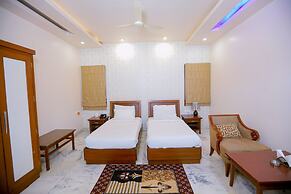 Leela Grande Hotel