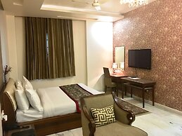 Leela Grande Hotel