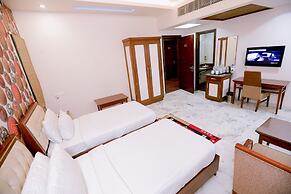 Leela Grande Hotel