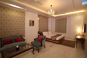 Leela Grande Hotel