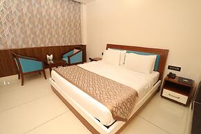 Leela Grande Hotel