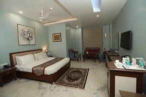 Leela Grande Hotel