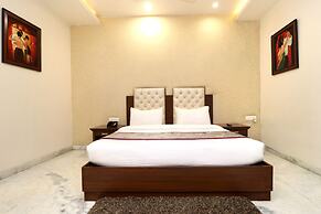 Leela Grande Hotel