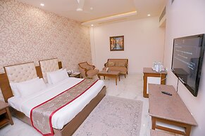 Leela Grande Hotel