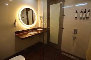 Leela Grande Hotel
