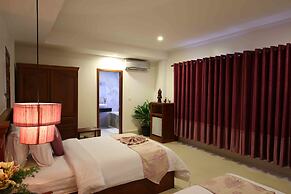 Holy Angkor Hotel