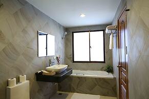 Holy Angkor Hotel