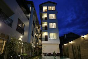 Holy Angkor Hotel