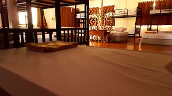 Super Hostel