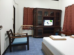 Super Hostel