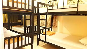 Super Hostel